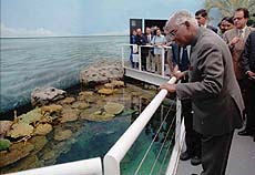 President K. R. Narayanan visiting Oceanaian at expo '98 in Lisbon on Monday — PTI photo