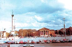 Heroes square and Fine Arts Museum, Budapest