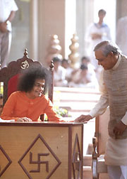 Sai Baba and Vajpayee