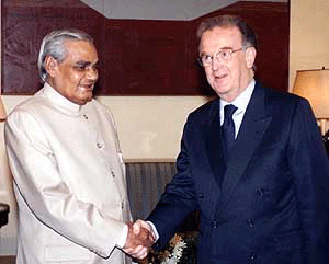 Prime Minister Atal Behari Vajpayee shaking hands with Portuguese President Jorge Sampaio at President's Palace in Lisbon on Thursday