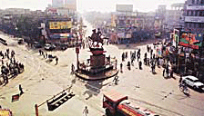 A usually very busy intersection in Kolkata is devoid of traffic on Friday during a 12-hour strike called by the Trinamool Congress following clashes which left many dead.