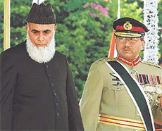 Mr Mohammad Rafiq Tarar (left) and Gen Pervez Musharraf attend Pakistans Independence Day ceremony in this August 14 file photo.