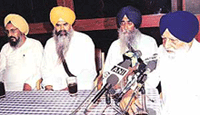 (From R to L) Mr G.S. Tohra, Mr S.S. Mann, Bhai Ranjit Singh and Baba Sarbjot Singh Bedi announce the formation of the Panthic Morcha at a press conference in Chandigarh on Sunday.
