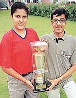 Misha Pratap (left) and Sahil Sethi of the GMSSS-35, Chandigarh, who won the national-level PCRA quiz competition held at New Delhi.