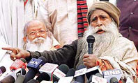 Mahant Paramhans speaks to the media in New Delhi on Monday.
