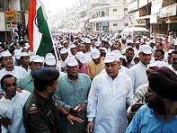 Union Defence Minister George Fernandes, Union Minister for Law, Justice and Company Affairs Arun Jaitley, Minister of State for Railways Digvijay Singh and others at a peace march