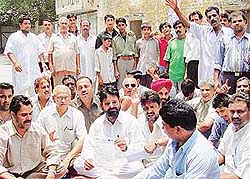 Mr Sat Pal Puri, Congress councillor (Ward No 66), sits on a dharna at Congress Bhavan to lodge a protest against anti-party activities of Mr Rakesh Pandey