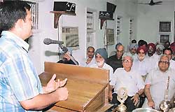 Mr Anurag Aggarwal, Deputy Commissioner, addresses members of the Rotary Club