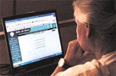 Chief Minister Sheila Dikshit at the launch of the Delhi Jal Board website