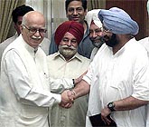 A delegation from Punjab led by Chief Minister Amarinder Singh with Deputy Prime Minister L.K. Advani 