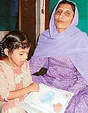 Pakistani national Shehnaz Parveen with her daughter Mobin Kesar