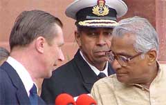Russian Defence Minister Sergei Ivanov with Mr George Fernandes during a Press conference in the Capital 