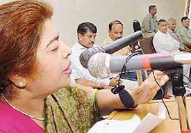 Dr Pushpalata Taneja addresses a seminar in Haryana Panchayat Bhavan, Sector 28, Chandigarh