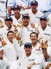 Jubilant Indian cricket team with the Samsung Cup after winning the Test series against Pakistan at the Pindi cricket stadium in Rawalpindi