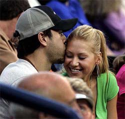 enrique iglesias kiss