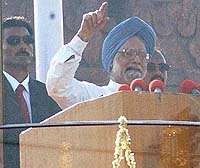 The Prime Minister, Dr Manmohan Singh, addresses the nation from the ramparts of the Red Fort 