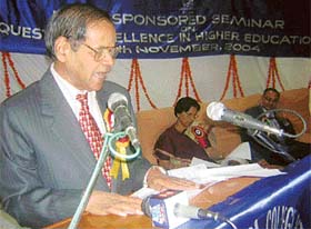 Panjab University VC K.N. Pathak speaks at the NAAC-sponsored seminar in the Government Mohindra College Patiala