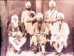 Sikh luminaries come together: Sitting from left, Maharaja Hira Singh of Nabha, Tikka Ripudaman Singh and Bhai Kahn Singh 