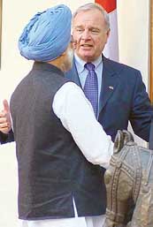Canadian Prime Minister Paul Martin (right) with Prime Minister Manmohan Singh prior to their meeting at Hyderabad House in New Delhi on Tuesday.