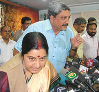 BJP leaders Sushma Swaraj, Manohar Parrikar and his party MLA from Goa, at a press conference against the decision of the Governor of Goa to dismisse the BJP government at BJP Headquarters in New Delhi on Thursday. 