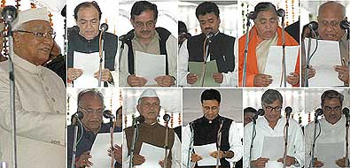 Haryana Governor A.R. Kidwai administers oath to new Cabinet Ministers of Haryana