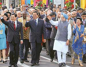 Indonesian President Susilo Bambang Yudhoyono leads Asian and African leaders along with Chinese Prime Minister  Hu Jintao and Prime Minister Manmohan Singh during a historical walk in Bandung on Sunday.
