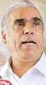 Senior IAS officer L.V. Saptharishi addresses press conference in New Delhi on Sunday and (right) Chief Election Commissioner T.S. Krishnamurty interacts with the media in New Delhi on Sunday.