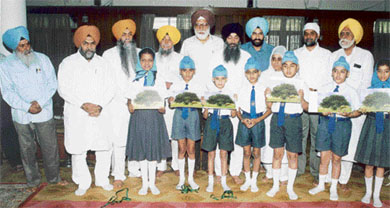 Students of Guru Nanak release “Song of Seasons” at Sarabha Nagar Gurdwara, Ludhiana