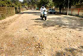 Stones strewn on a stretch of road going towards Kartarpur from Kapurthala