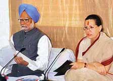 Prime Minister Manmohan Singh and Congress President Sonia Gandhi at the CWC meeting during the 82nd Congress plenary session in Hyderabad on Saturday