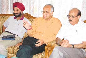 Mr D.B. Arora, Chief Engineer, PSEB, addresses mediapersons in Ludhiana on Wednesday.