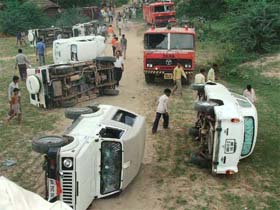 Irate villagers attack vehicles of the police, government officials and fire tenders which allegedly reached the spot late after an overcrowded boat capsized in the Yamuna near Ballabgarh