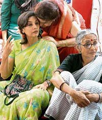 Film actress Shabana Azmi and Magsaysay Award winner Aruna Roy sit in a protest against the proposed amendments to the Right to Information Act, at Jantar Mantar in New Delhi