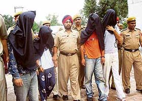 Hizbul terrorists arrested from Madhopur are taken to jail in Gurdaspur