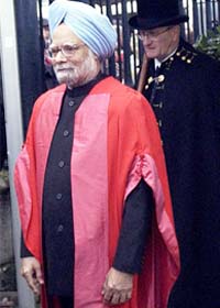 Manmohan Singh at the special convocation of Cambridge University