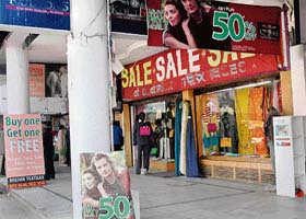 Are ‘Sales’ the best bargains for customers or meant only to lure them?