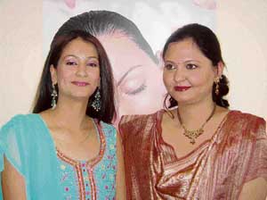 Lakme presents the party look for this Lohri