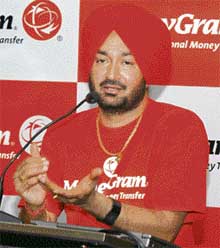 Singer Malkit Singh was in the city on Friday. He has been roped in as global ambassador for Moneygram and will be promoting the firm’s products and services in the NRI-rich Doaba belt.