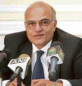 Foreign Secretary Shiv Shankar Menon speaks at a press conference at the Indian Embassy in Washington DC on Tuesday.