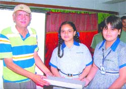 Dr Sushil Gupta a child specialist and alumni of Amritsar Medical College, honours students of Spring Dale Senior School