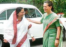 POWER LADIES: Congress president and UPA chairperson Sonia Gandhi welcomes Presidential nominee Pratibha Patil at her residence in New Delhi