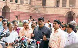Former Chief Minister of Goa Manohar Parikkar along with a delegation of MLAs from Goa in front ofRashtrapati Bhavan in New Delhi
