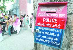 Complaint-cum-suggestion boxes put up at various places in the city are giving police vital information to arrest criminals.