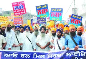 Khalsa Action Committee activists take out anti-drugs march in Amritsar