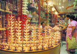 A whole new range of electric lamps are available in the market
