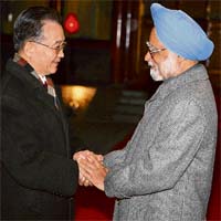 Prime Minister Manmohan Singh with Chinese Prime Minister Wen Jiabao in Beijing