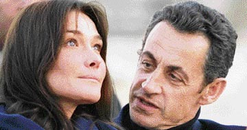 French President Nicolas Sarkozy, on Saturday, married his girlfriend Carla Bruni  seen in this file photo during a visit to the Giza pyramids in Cairo  at the Elysee Palace, French radio station RTL reported, quoting witnesses.