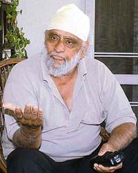 Bedi speaks to the media in Amritsar
