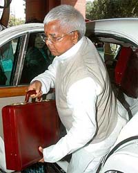Lalu Prasad arrives at Parliament House to present the Railway Budget