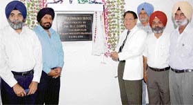 R.C. Sobti, vice-chancellor, Panjab University, Chandigarh, inaugurates biotechnology block of GHG Khalsa College, Gurusar Sadhar, near Ahmedgarh